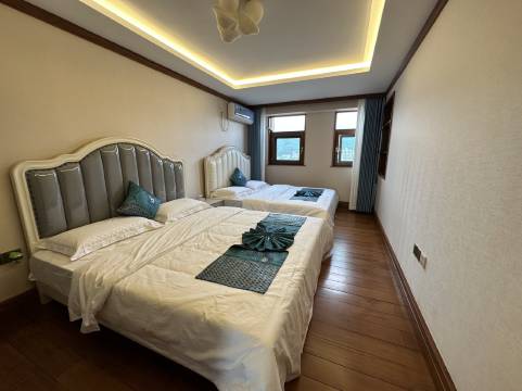 万宏伟公寓(民航路分店)