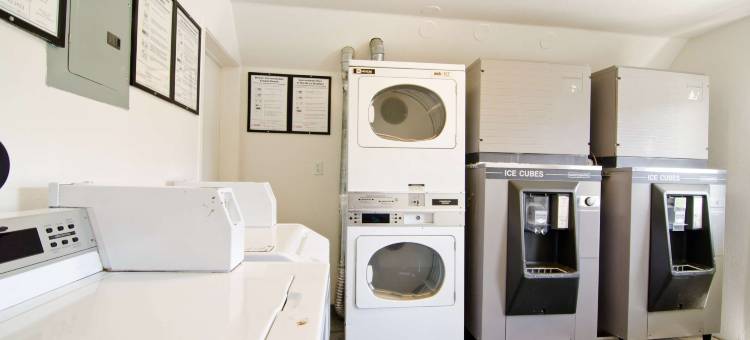 二十九棕榈村6号汽车旅馆(Motel 6 Twentynine Palms, CA)图片