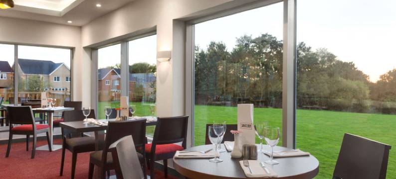 米尔顿凯恩斯温德姆华美达酒店(Ramada by Wyndham Milton Keynes)图片