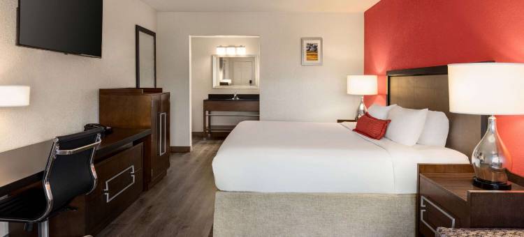 阿尔伯克基机场华美达酒店(Ramada by Wyndham Albuquerque Airport)图片