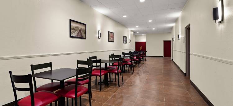 诺里奇红顶酒店(Red Roof Inn Norwich)图片