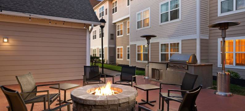 芒特劳雷尔毕晓普门居家旅馆(Residence Inn Mt. Laurel at Bishop's Gate)图片