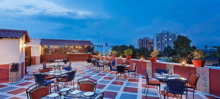 拉普诶斯珀尔提克萨罗瓦尔酒店(La Place Sarovar Portico Lucknow)图片