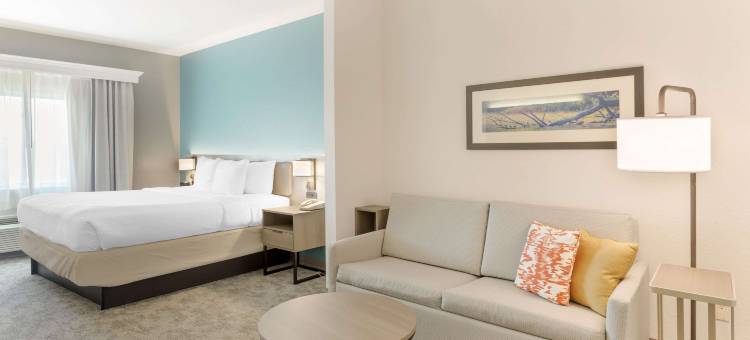 达文波特四城舒适套房酒店(Comfort Inn & Suites Davenport - Quad Cities)图片