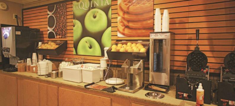 埃尔帕索东拉昆塔温德姆套房酒店(La Quinta Inn & Suites by Wyndham El Paso East)图片