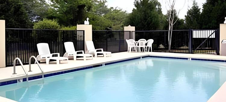 罗德威套房旅馆(Rodeway Inn & Suites)图片