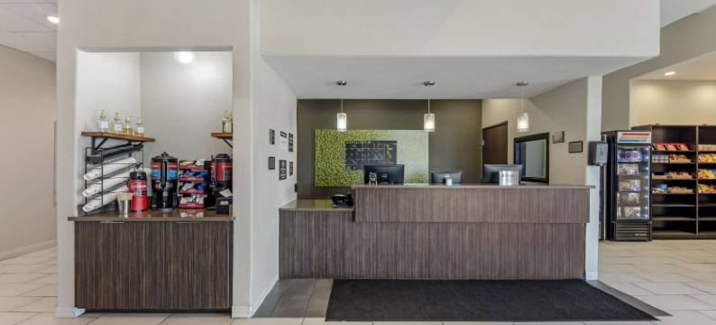 普夫卢格维尔贝斯特韦斯特优质套房酒店(Best Western Plus Pflugerville Inn  Suites)图片