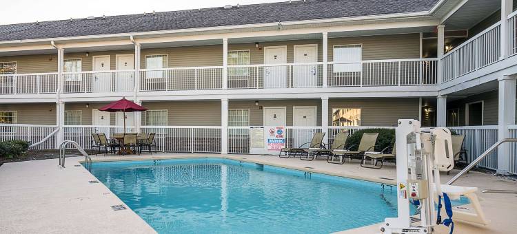 威尔明顿郊区开放式客房酒店(Suburban Studios of Wilmington)图片