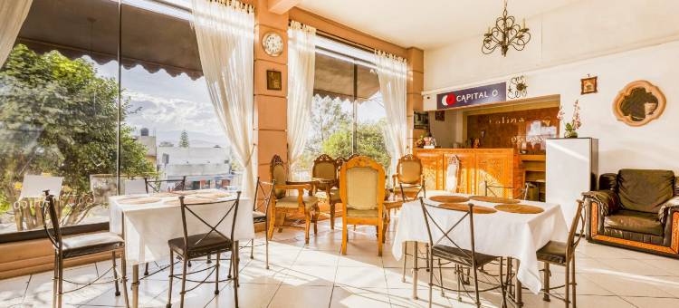 Capital O 金色山丘(Capital O Colina Dorada)图片