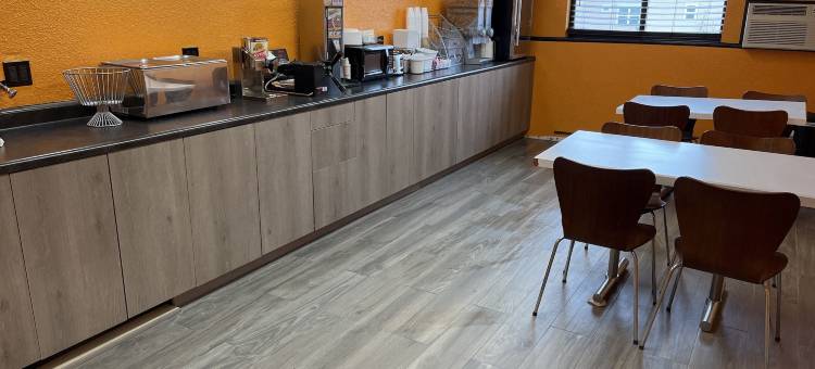 查德任温德姆速8酒店(Super 8 by Wyndham Chadron NE)图片