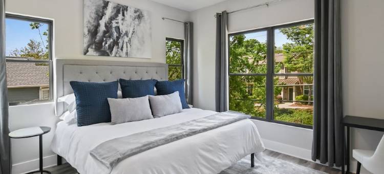 Airbnb.com/p/DesignedByDom - Over 450 Five Star Reviews图片