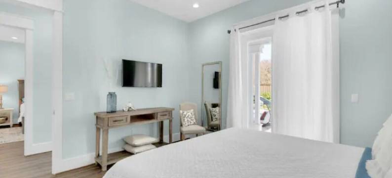 Breeze! New. 2 Blocks to Beach - Sleeps 26 - Pool!图片