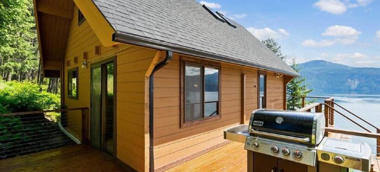 潘德奥雷湖畔设有游戏室的豪华木屋-全新翻修！(Luxury Waterfront Cabin on Lake Pend Oreille with Game Room - Fully Remodeled!)图片