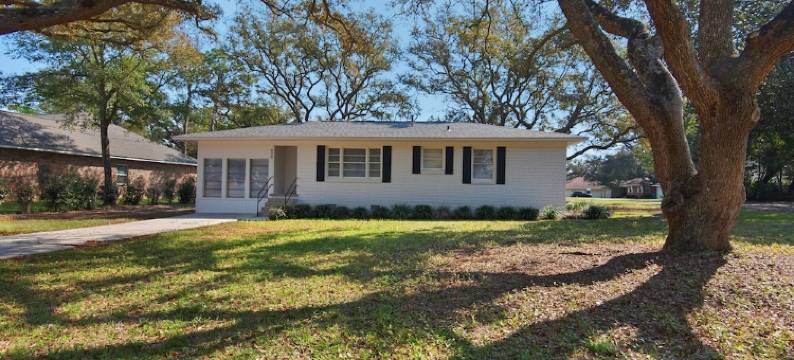 Great Location in Gulf Breeze.图片