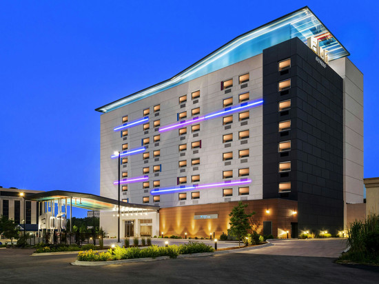 芝加哥绍姆堡雅乐轩酒店