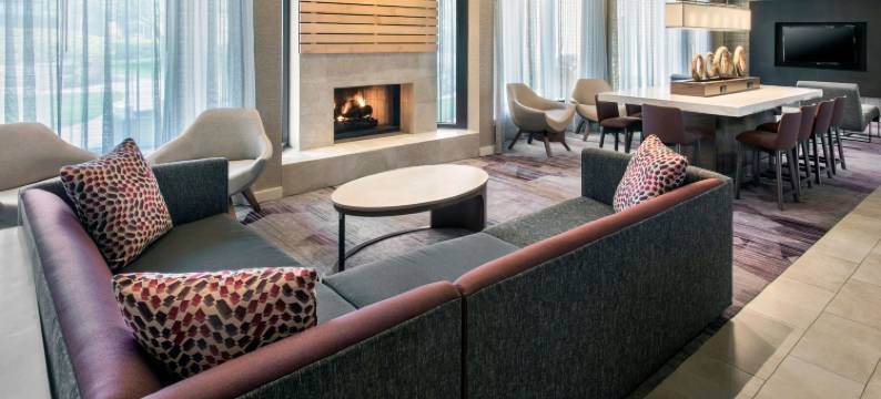 万怡纽瓦克自由国际机场酒店(Courtyard Newark Liberty International Airport)图片