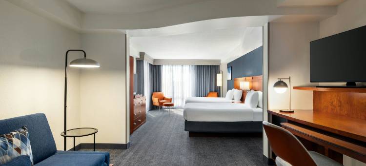 伯灵顿霍利山西阿姆顿万怡酒店(Courtyard Burlington Mt. Holly/Westampton)图片