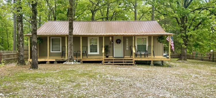 舒适温馨距瓦希塔湖北端仅数分钟的度假木屋.(“Comfy Cozy Rental Cabin” Just Minutes from the North End of Lake Quachita.)图片