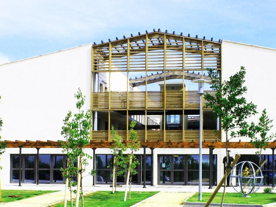 普罗旺斯艾克斯阿多尼斯公寓