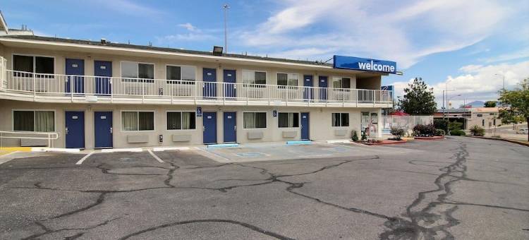 阿尔伯克基南 - 机场6号汽车旅馆(Motel 6 Albuquerque, NM - South - Airport)图片