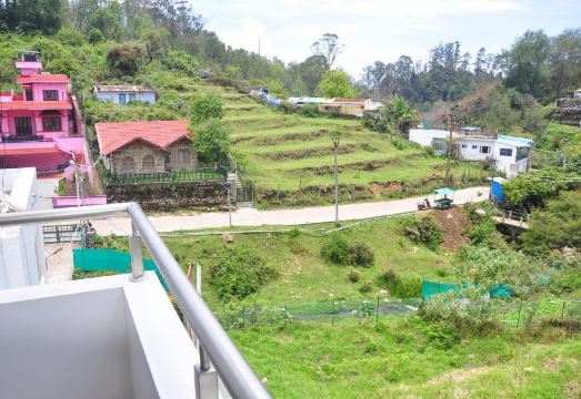 Srivari studio apartment Hotel Overview