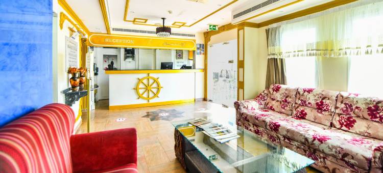 OYO 137 Marina 酒店(OYO 137 Marina Hotel)图片