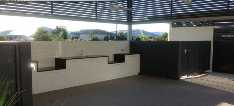 半岛上的布罗德沃特和咸水(Broadwater on the Peninsula)图片