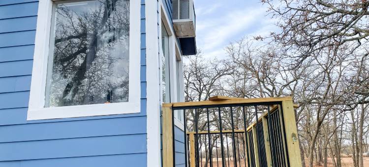 Lakefront Relaxation and Stunning Views - Charming Glamping Escape图片