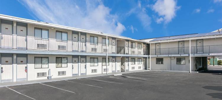 毕晓普速8酒店(Super 8 by Wyndham Bishop)图片