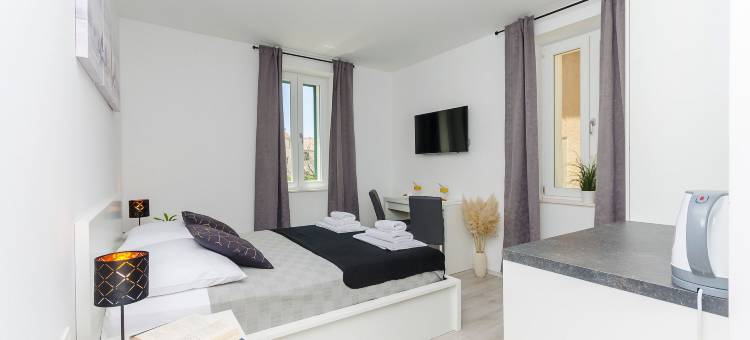 阿德里亚海套房公寓和房间(Apartments and Rooms Adriatic Suites)图片