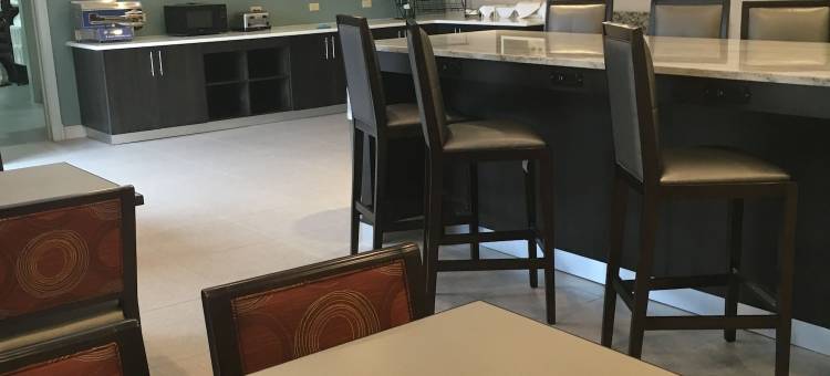 罗斯威尔/阿法乐特贝斯特韦斯特优质酒店(Best Western Plus Roswell/Alpharetta)图片