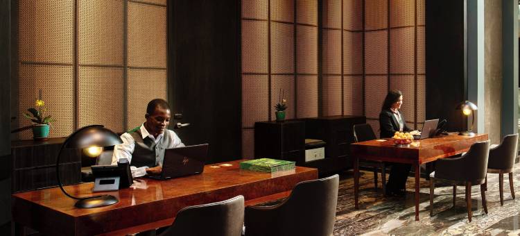 德拜恩斯圣地亚哥酒店(Debaines Hotel Santiago)图片