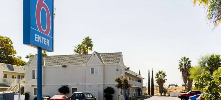 贝克斯菲尔德东6号汽车旅馆(Motel 6 Bakersfield, CA - East)图片