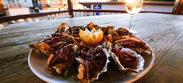 比顿湾酒店(Beadon Bay Hotel)图片