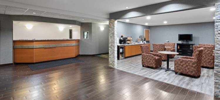 拉辛美洲最佳价值套房酒店(Americas Best Value Inn and Suites Racine)图片