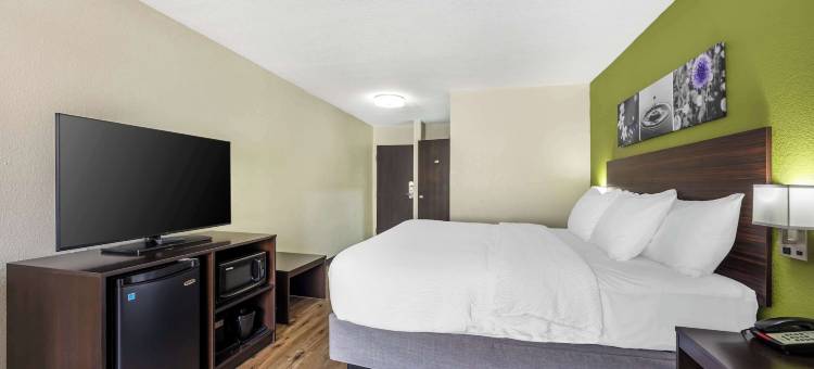 舒眠旅馆及套房萨莱纳I-135(Sleep Inn & Suites Salina I-135)图片