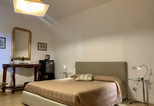 Villa Capodarco B&B Hotel Overview