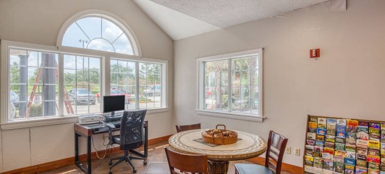 三叉戟酒店套房(Trident Inn & Suites, Baton Rouge)图片