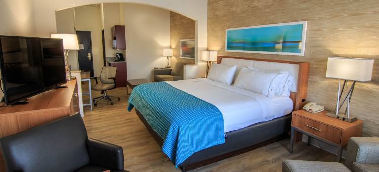 智选假日套房酒店明顿(Holiday Inn Express & Suites Farmington)图片