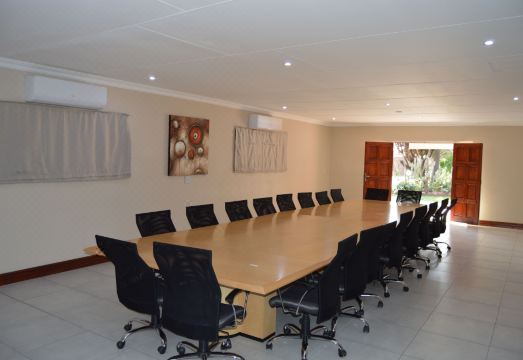 Airport Gardens Boutique Hotel Hotel Overview