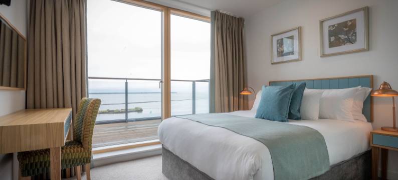 石桥塔尔伯特套房酒店(Talbot Suites at Stonebridge)图片