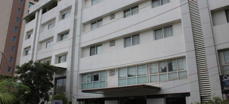 比兹塔曼纳酒店(Bizz Tamanna Hotel)图片