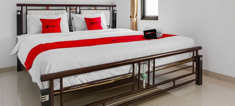 红多兹酒店-近爪哇帖木儿公园(RedDoorz Near Jawa Timur Park 3)图片