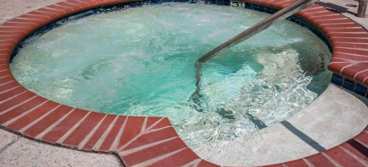 凯艺酒店-蒂梅丘拉山谷酒乡(Quality Inn Temecula Valley Wine Country)图片