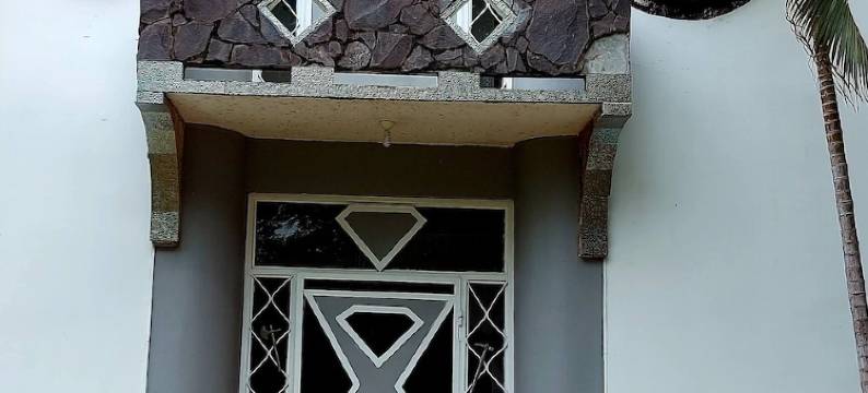 埃尔卡斯蒂略蒙特坎帕纳(El Castillo Monte Campana)图片