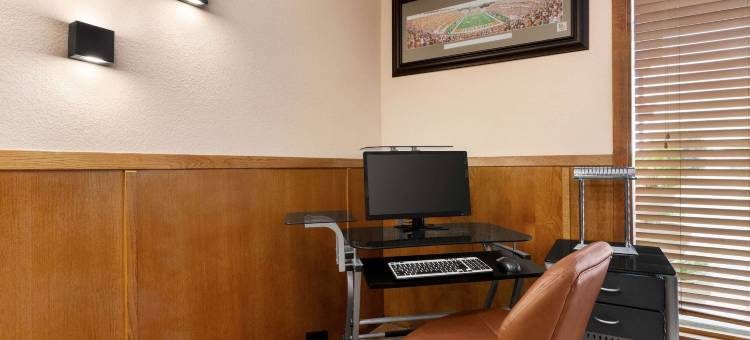 韦科大学区速8酒店(Super 8 by Wyndham Waco University Area)图片