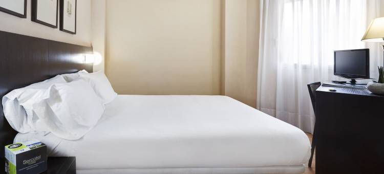 塞尔科蒂尔图德拉巴德纳斯酒店(Hotel Sercotel Tudela Bardenas)图片