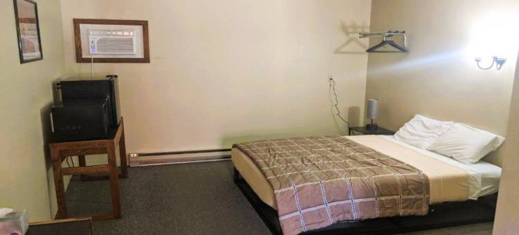 OYO 爱之酒店卡多卡在荒地南达科他州(Love Hotels Kadoka by OYO at Badlands SD)图片