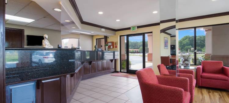 布拉特伯罗 - 洛矶山 I-95 伊克诺郊外小屋(Econo Lodge Battleboro - Rocky Mount I-95)图片