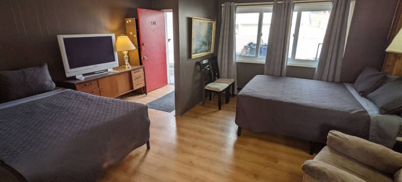 迪尔维尤小屋旅馆(Deerview Lodge & Cabins - Princeton BC)图片